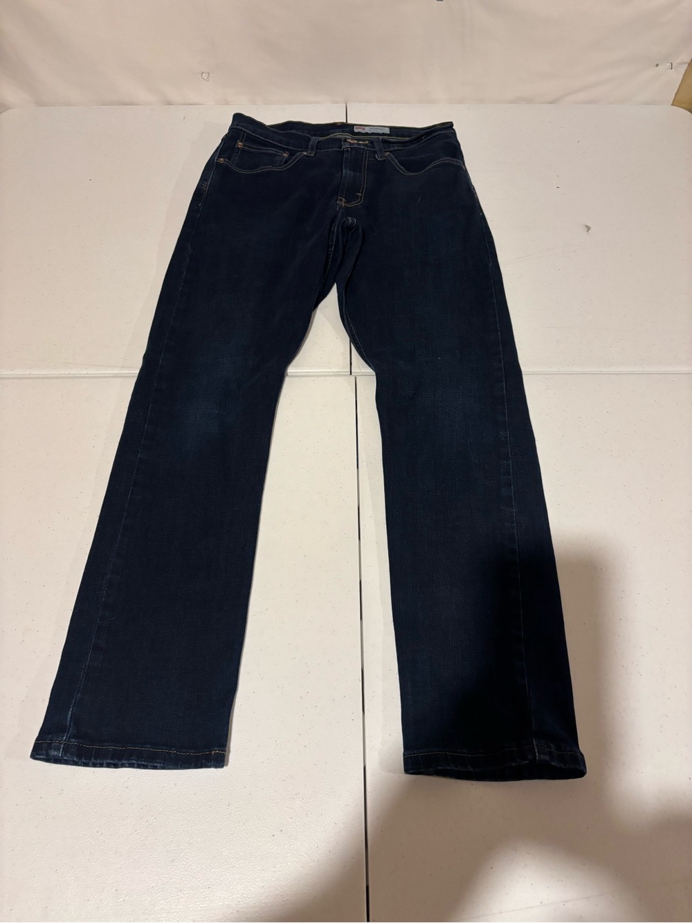 Wrangler Men’s 29x30 Athletic Fit Straight Leg Blue Denim Jeans Medium Wash